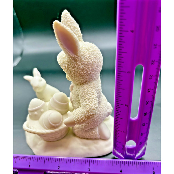 Dept 56 Snowbunnies "Help Me Hide The Eggs" 1994 - Picture 5 of 5